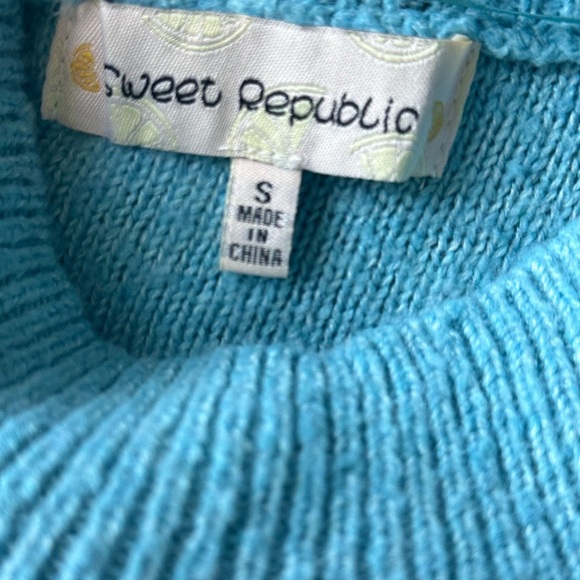 Blue Cowl Neck Sweater with Ruffled Shoulders Small cable knit - Picture 4 of 5